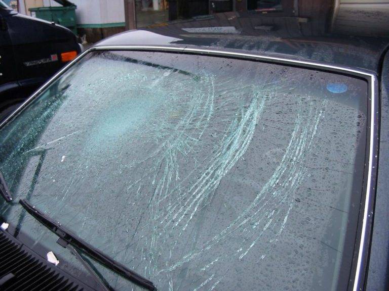 5 Common Causes of Windshield Damage Auto Glass in San Antonio